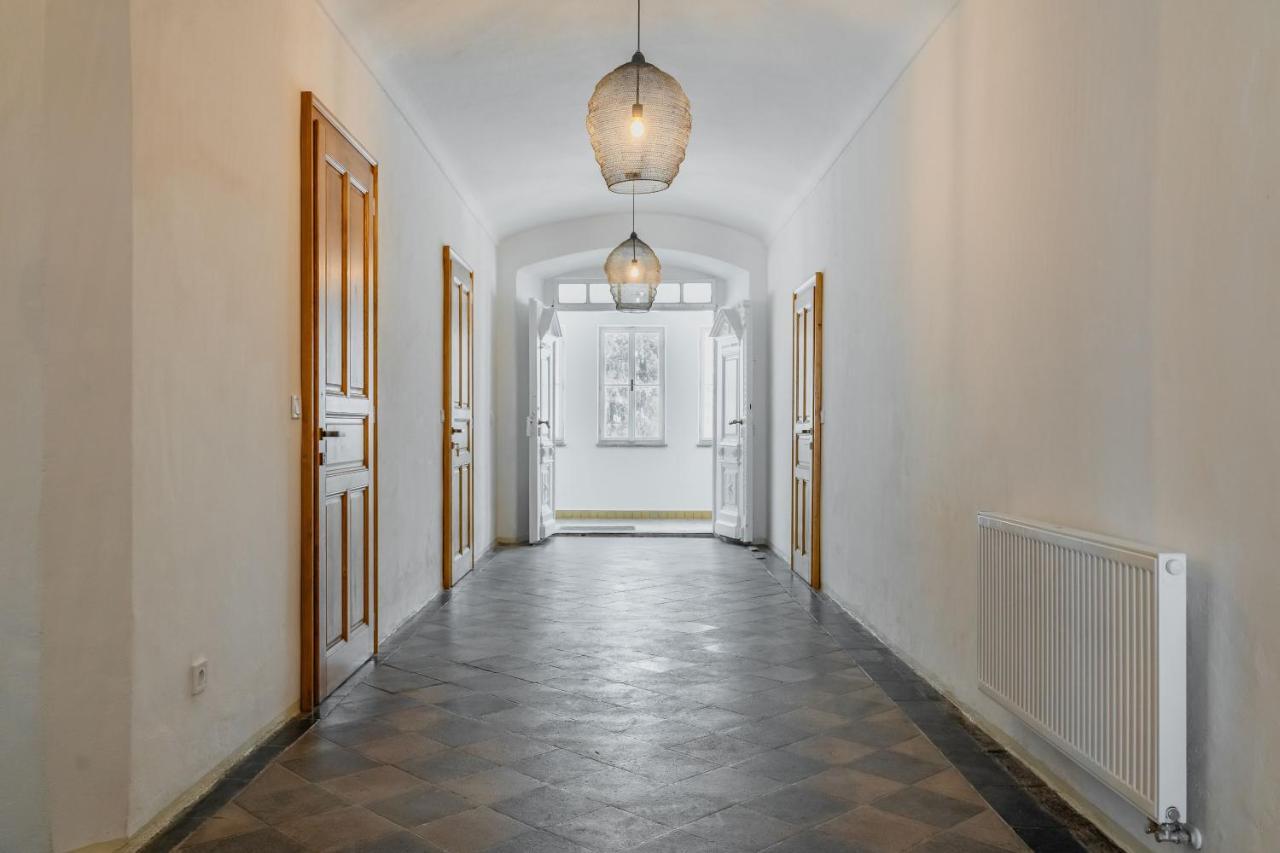 Stara Skola Hedec Aparthotel Kraliky Exterior photo
